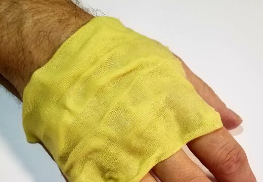 Как быть если повязка прилипла к ожогу Как быть если повязка прилипла к ожогу thumbnail