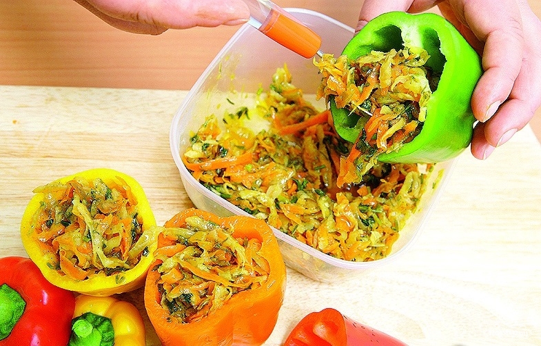 Фаршированный овощами перец